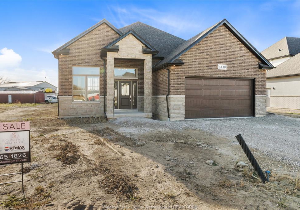 116-bloomington-chatham-ontario-26007125
