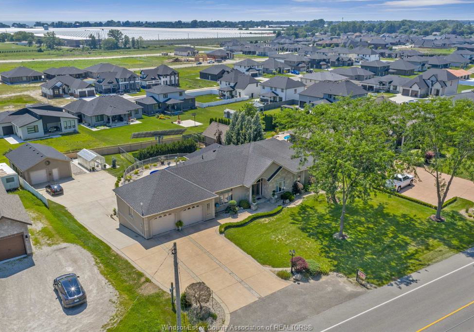 1841-talbot-road-west-kingsville-ontario-26007193