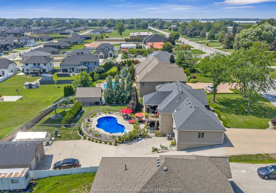 1841-talbot-road-west-kingsville-ontario-26007193