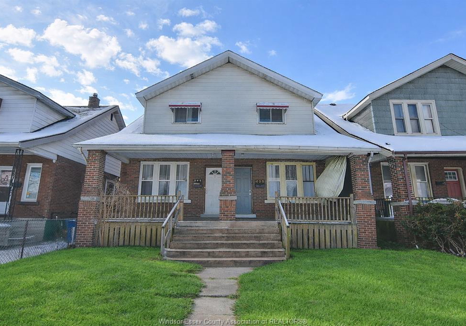 735-737-partington-windsor-ontario-26007273