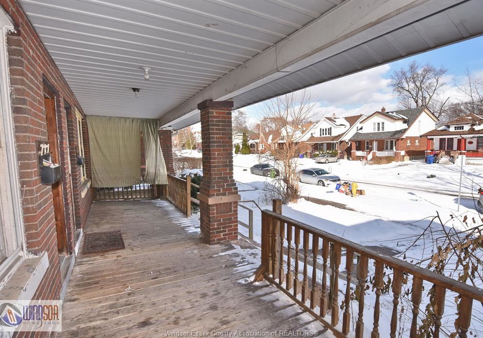 735-737-partington-windsor-ontario-26007273