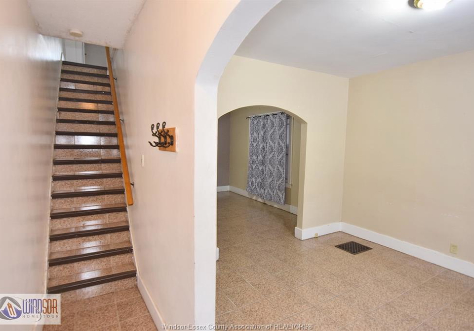 735-737-partington-windsor-ontario-26007273