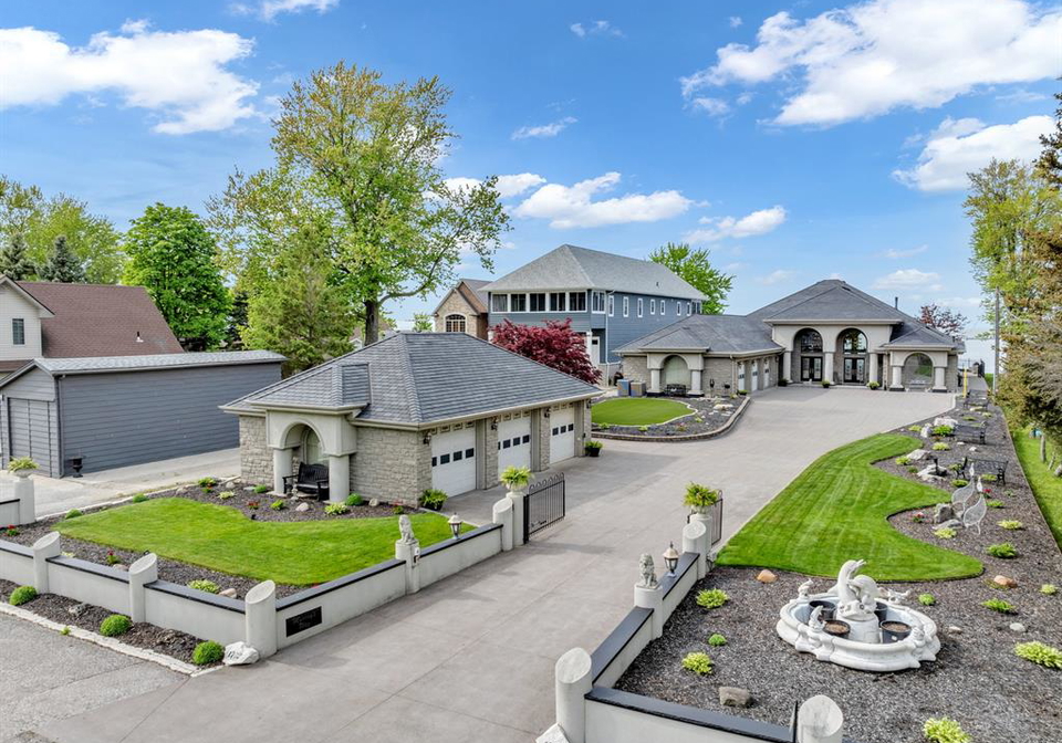 1702-caille-avenue-lakeshore-ontario-26007275