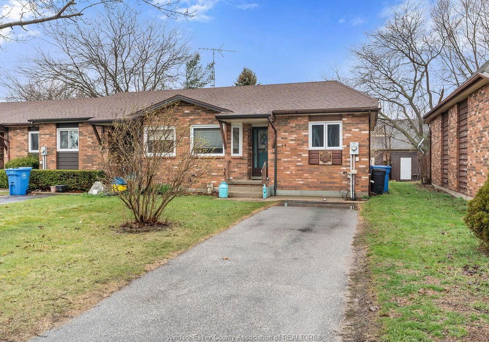 44-remark-drive-kingsville-ontario-26007331
