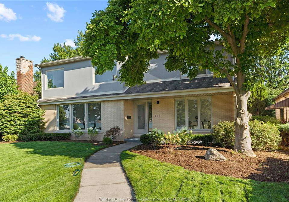 2371-riverside-drive-west-windsor-ontario-26007347