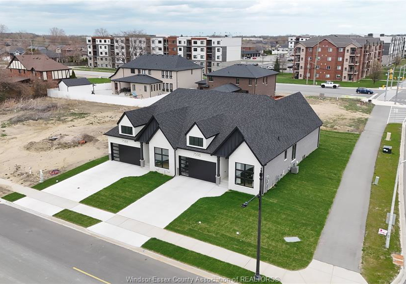 7568-silverleaf-lane-lasalle-ontario-26007375