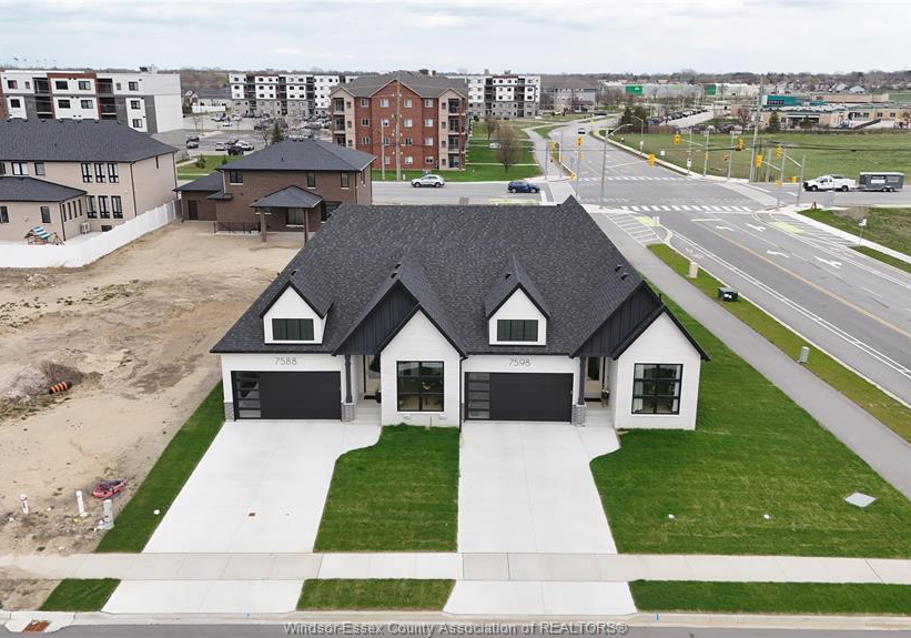 7578-silverleaf-lane-lasalle-ontario-26007376
