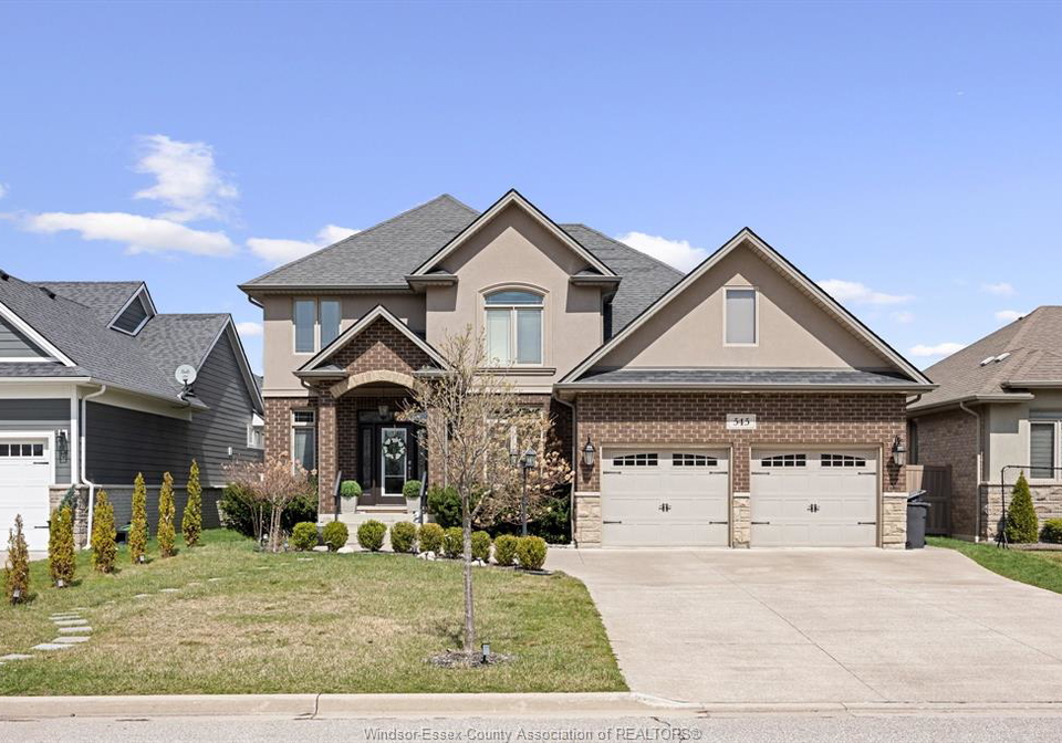 545-herdman-lasalle-ontario-26007416