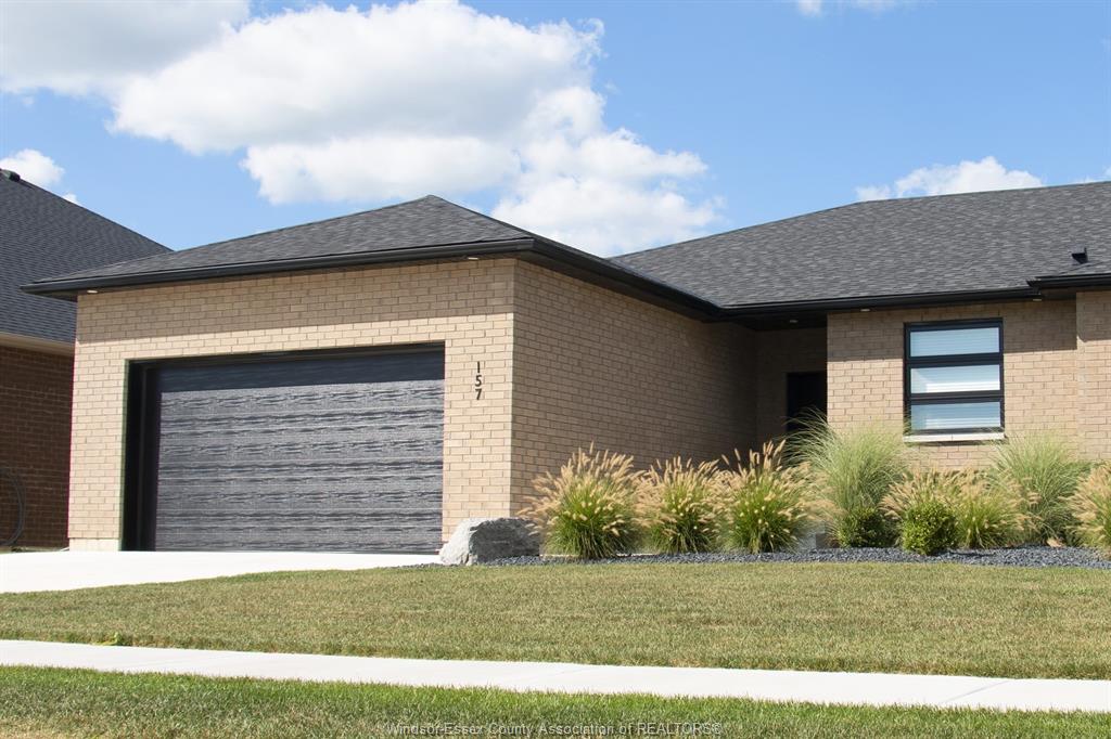 157-blue-jay-crescent-kingsville-ontario-26007471