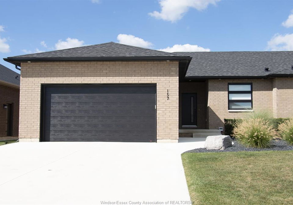 157-blue-jay-crescent-kingsville-ontario-26007471