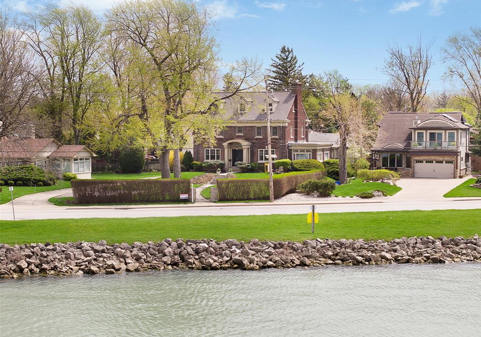 7505-riverside-drive-east-windsor-ontario-26007494