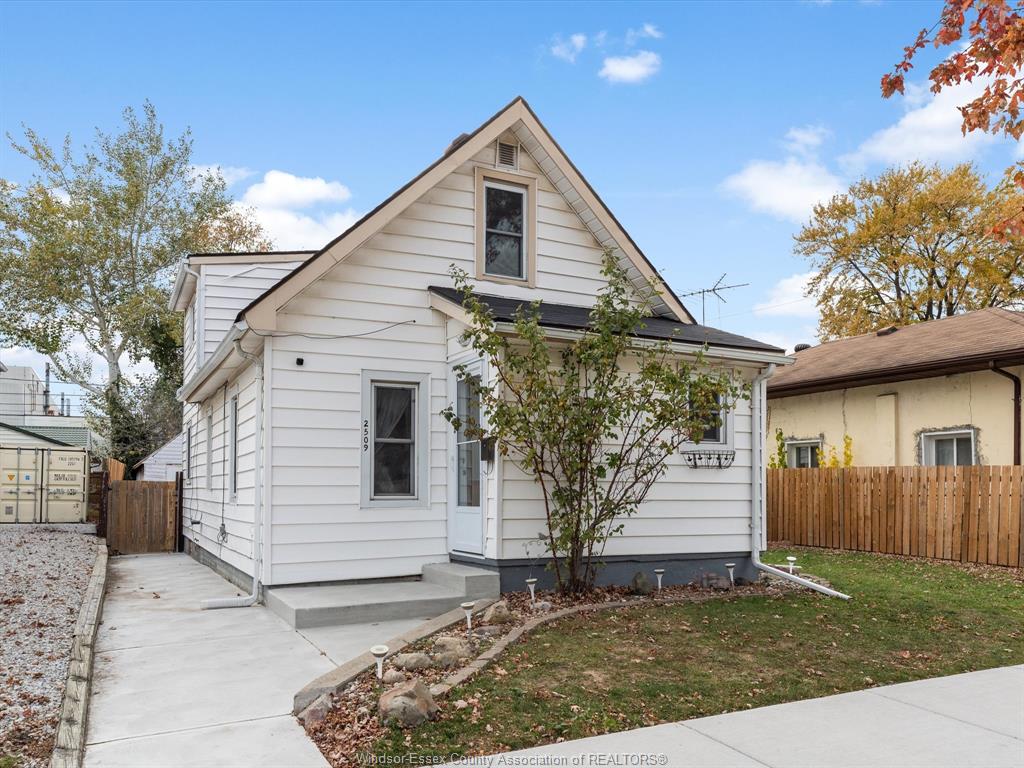 2509-alexis-road-windsor-ontario-26007496