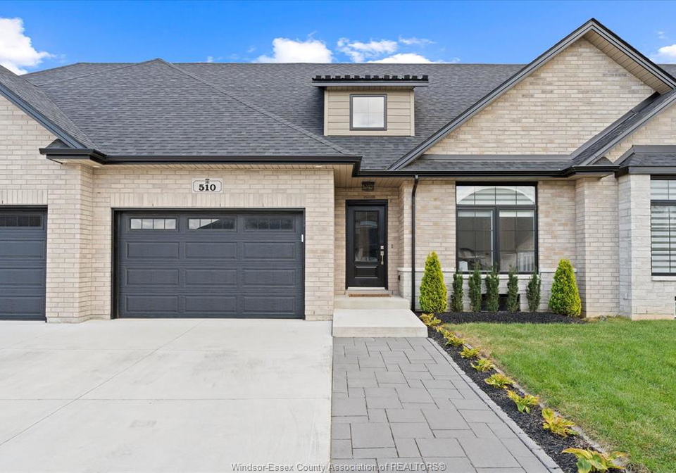 510-water-amherstburg-ontario-26007497