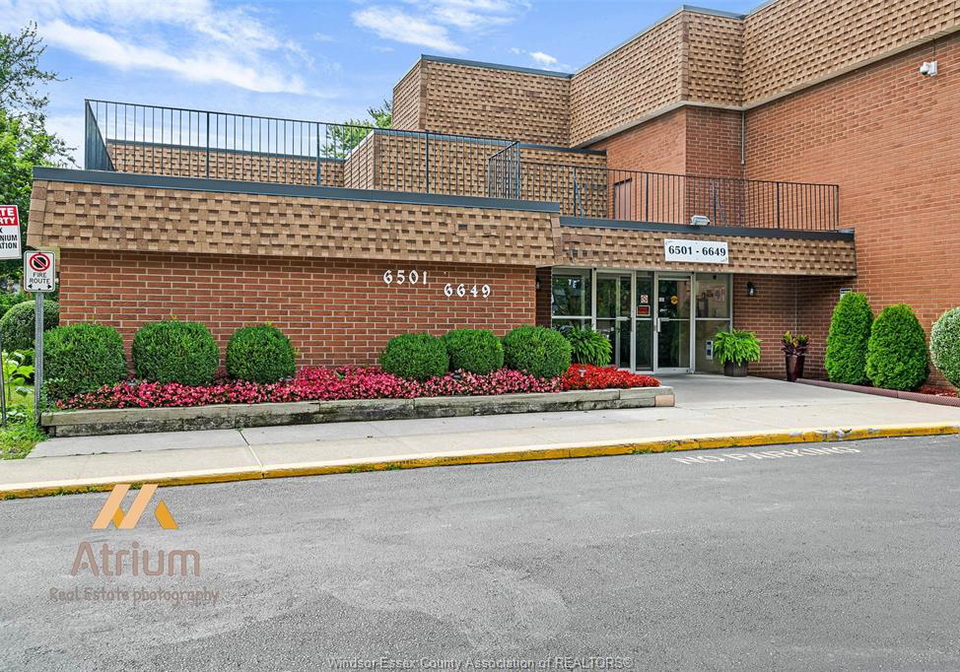 6555-thornberry-crescent-windsor-ontario-26007637