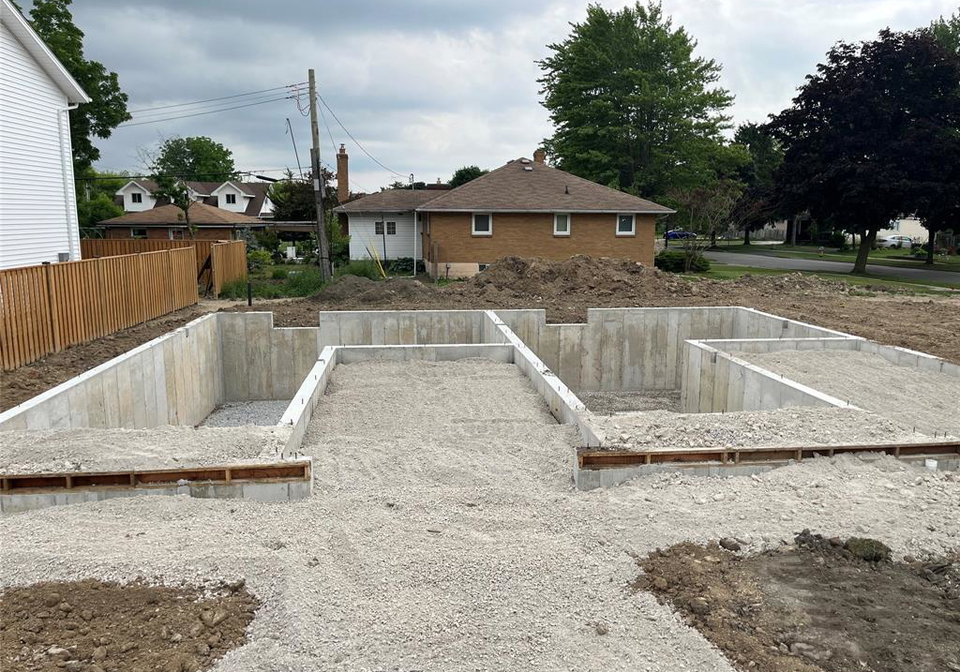 77-balaclava-amherstburg-ontario-26007666