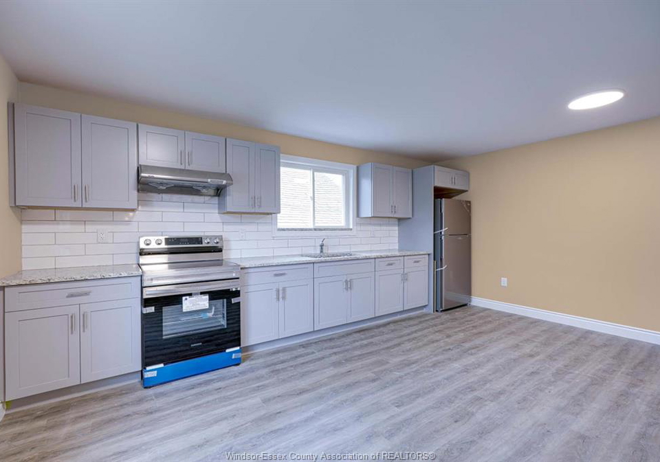 653-bridge-windsor-ontario-26007682