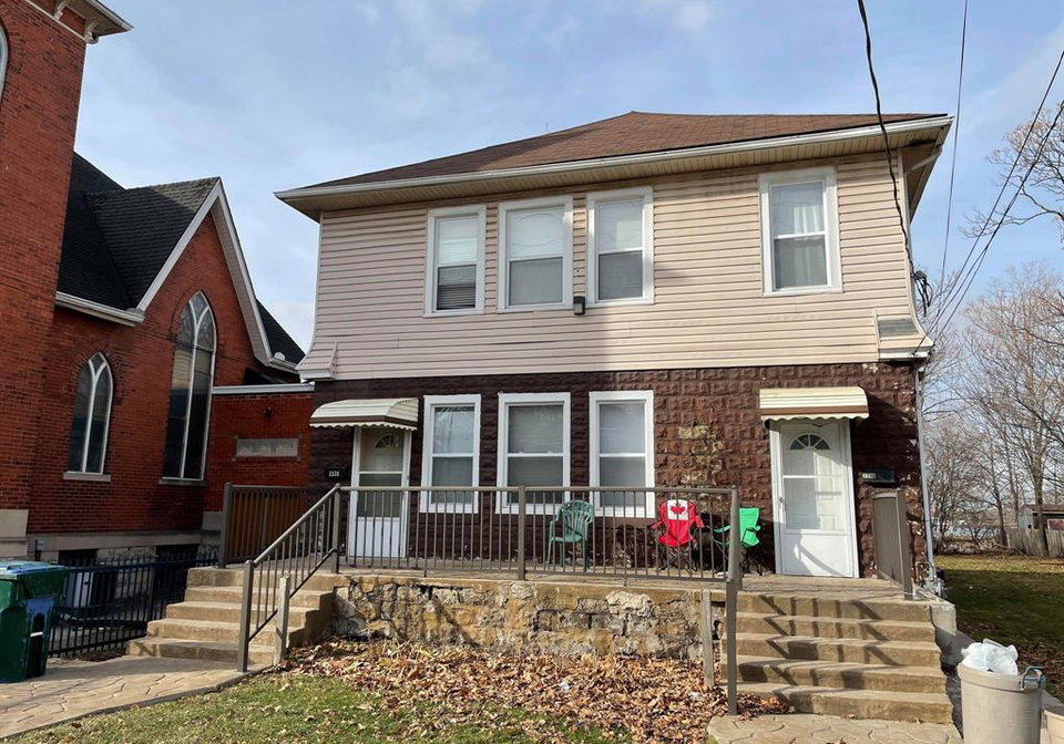 3338-sandwich-street-windsor-ontario-26007723