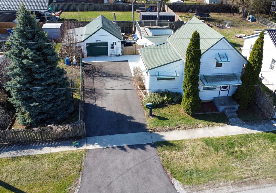 145-jeanne-street-wallaceburg-ontario-26007791