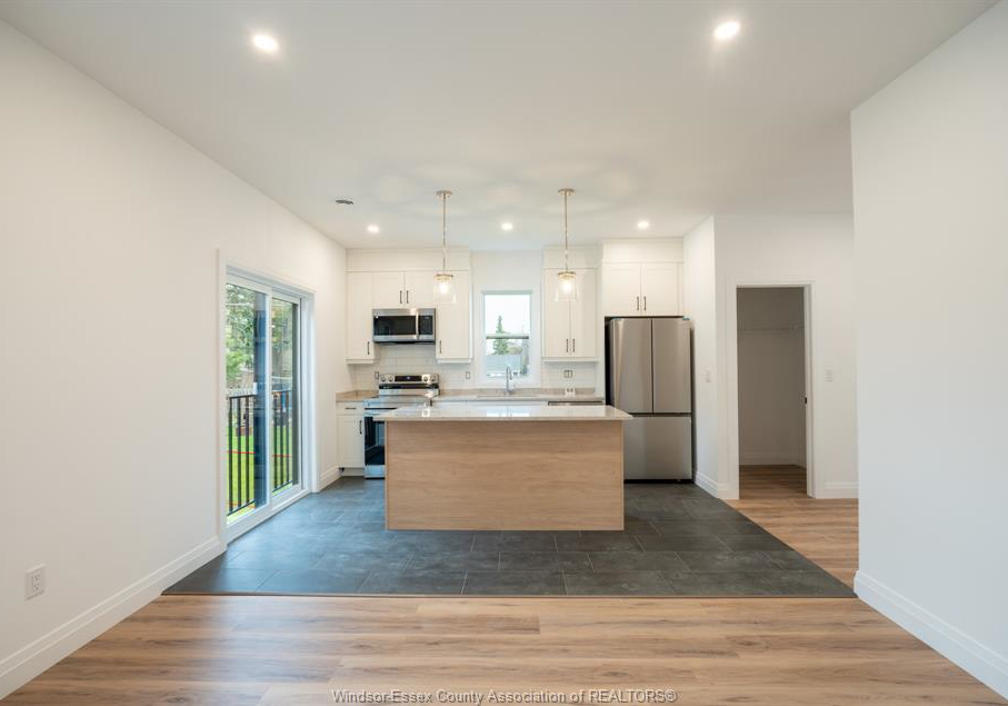 2451-westminster-boulevard-windsor-ontario-26007808