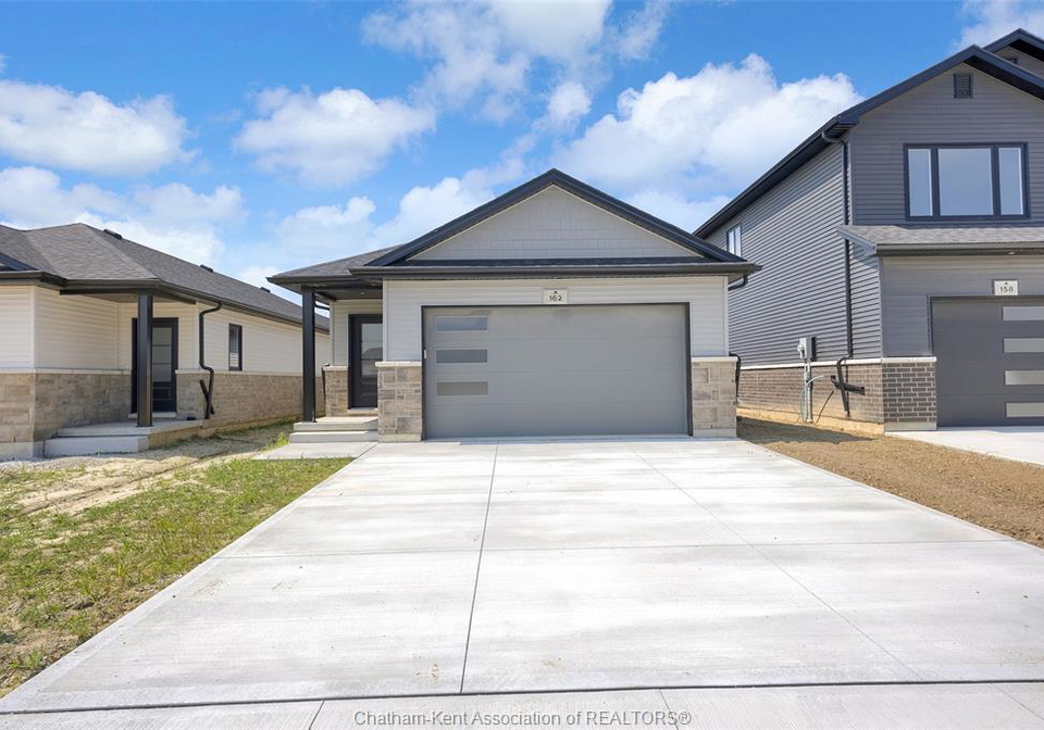 162-ironwood-trail-chatham-ontario-26007813
