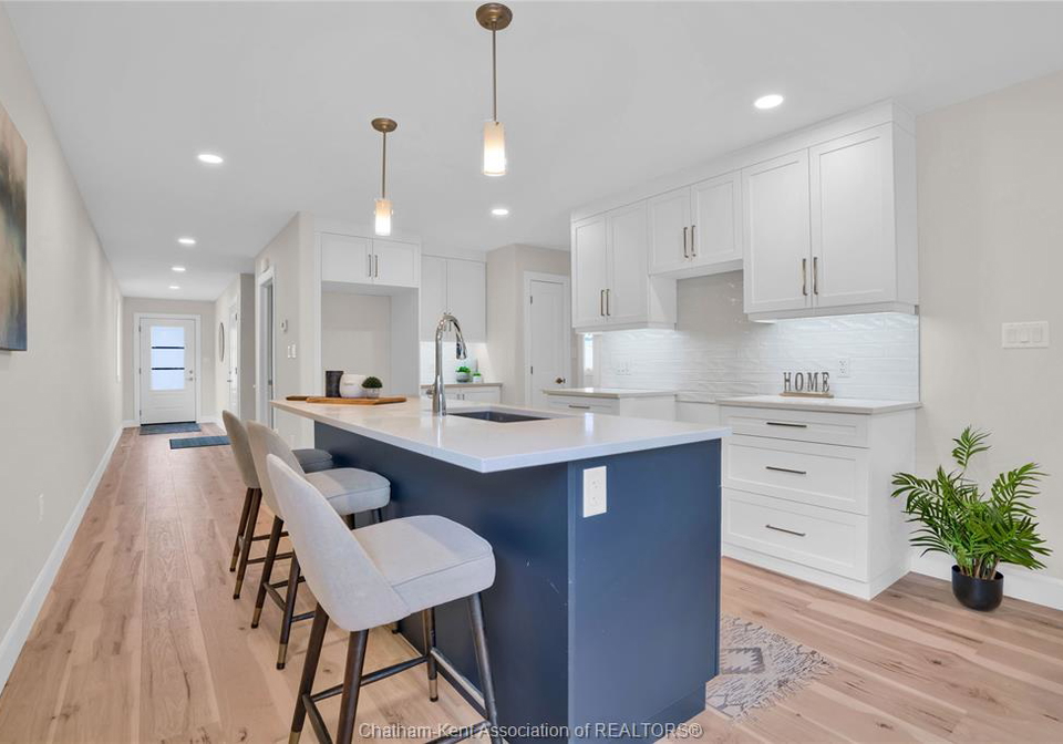 166-ironwood-trail-chatham-ontario-26007819