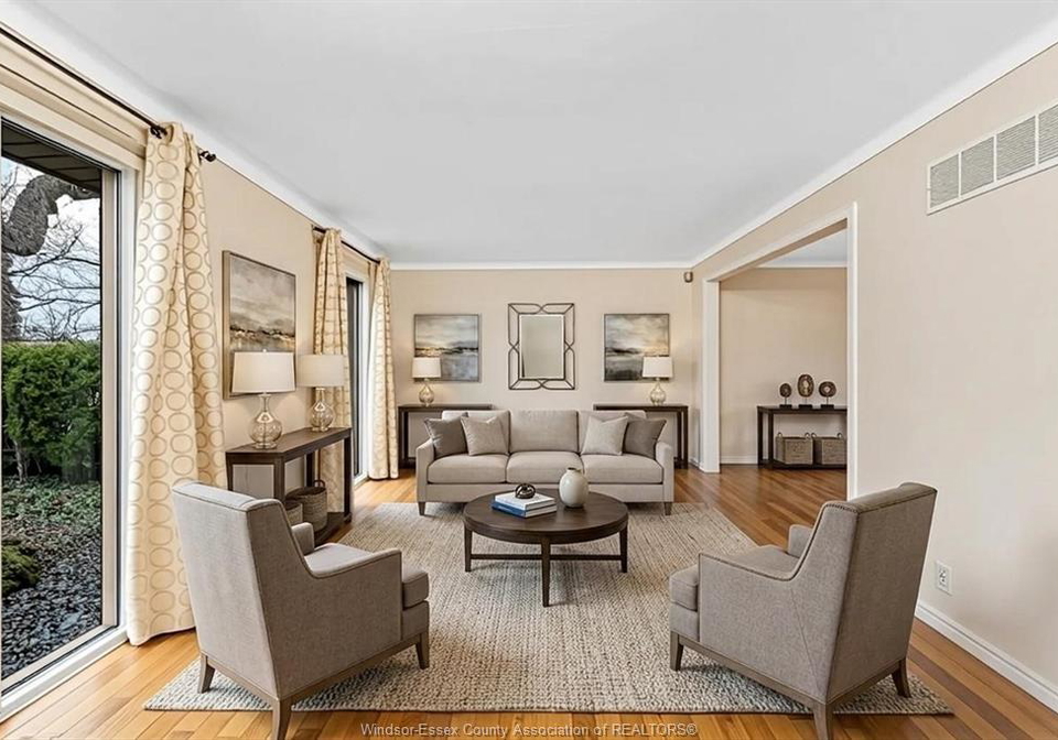 3748-ouellette-avenue-windsor-ontario-26007832