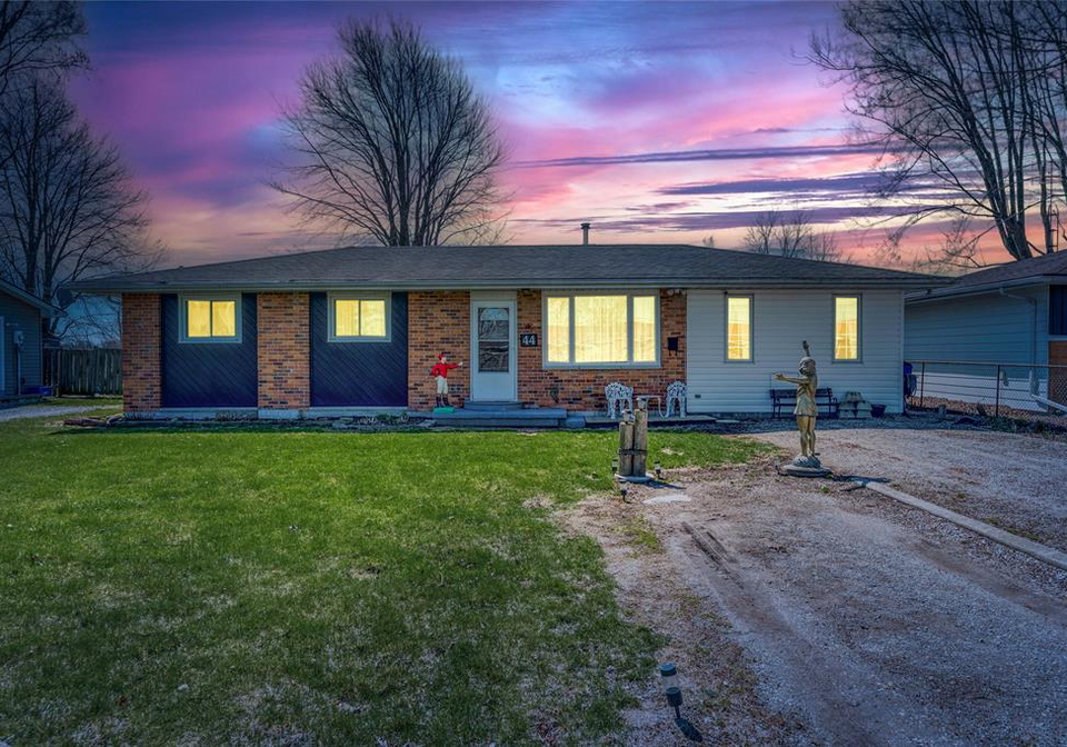 44-irwin-street-wallaceburg-ontario-26007846