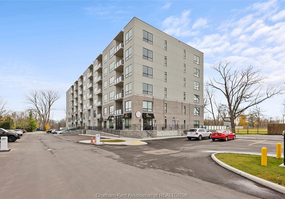 364-grand-avenue-east-chatham-ontario-26007873