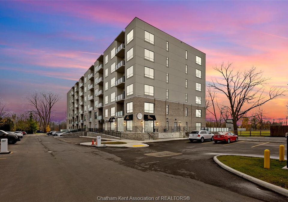 364-grand-avenue-east-chatham-ontario-26007873