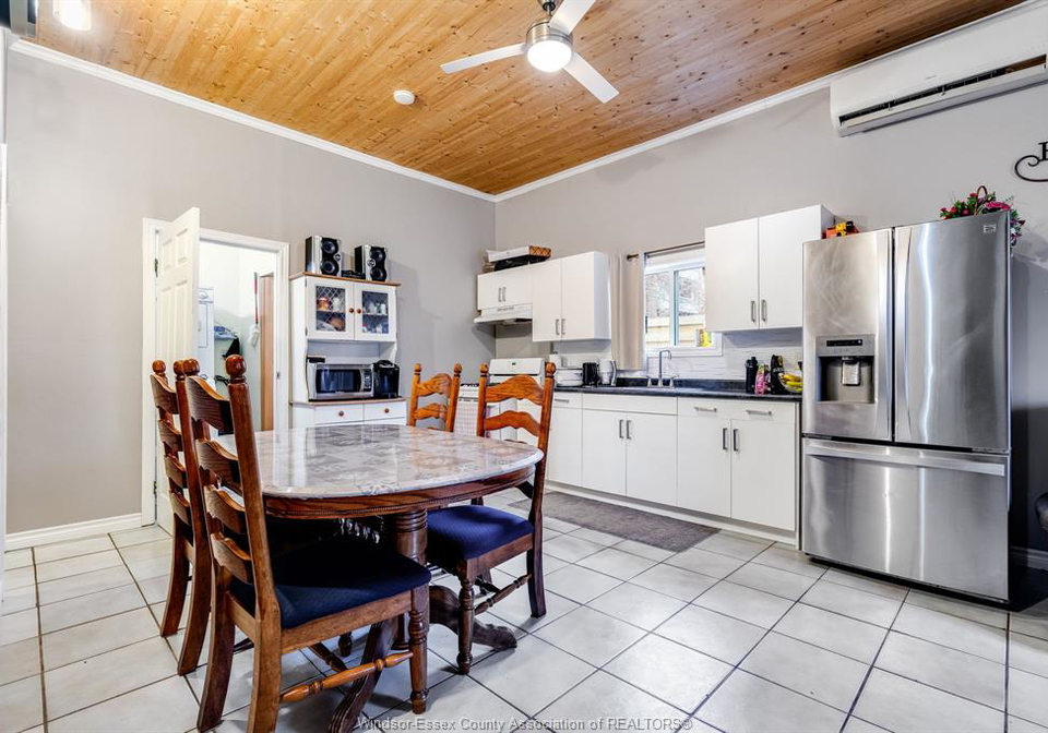 402-oak-street-east-leamington-ontario-26007891