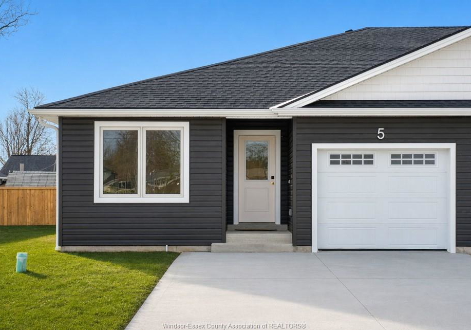 5-sarkis-street-kingsville-ontario-26007933