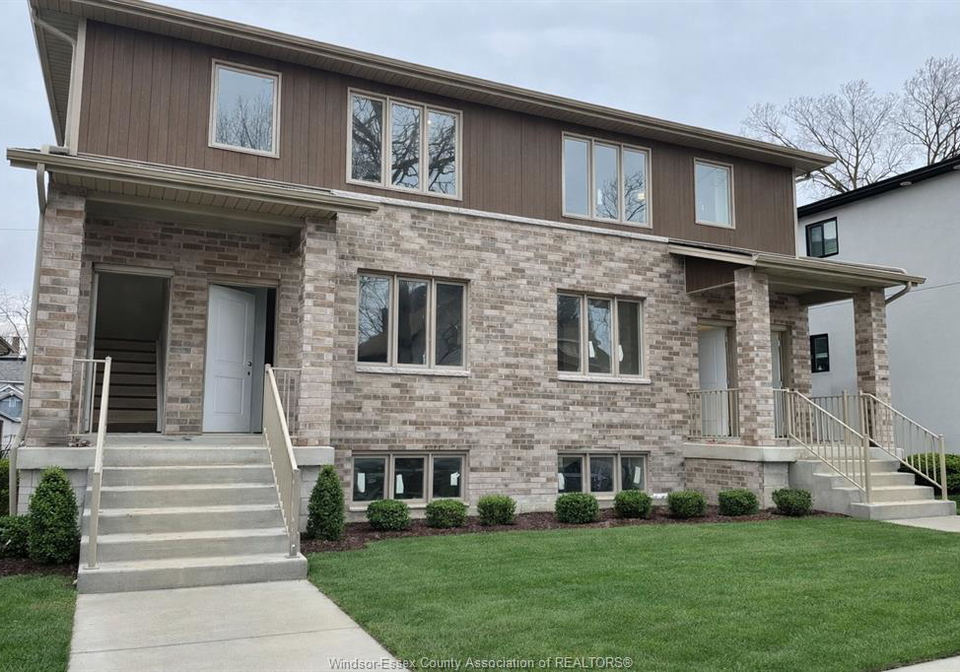 647-janette-windsor-ontario-26007944