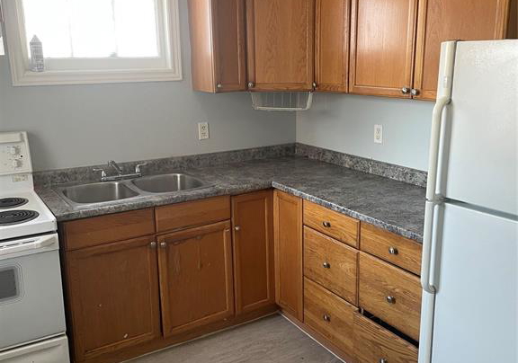 3643-seminole-street-windsor-ontario-26007951