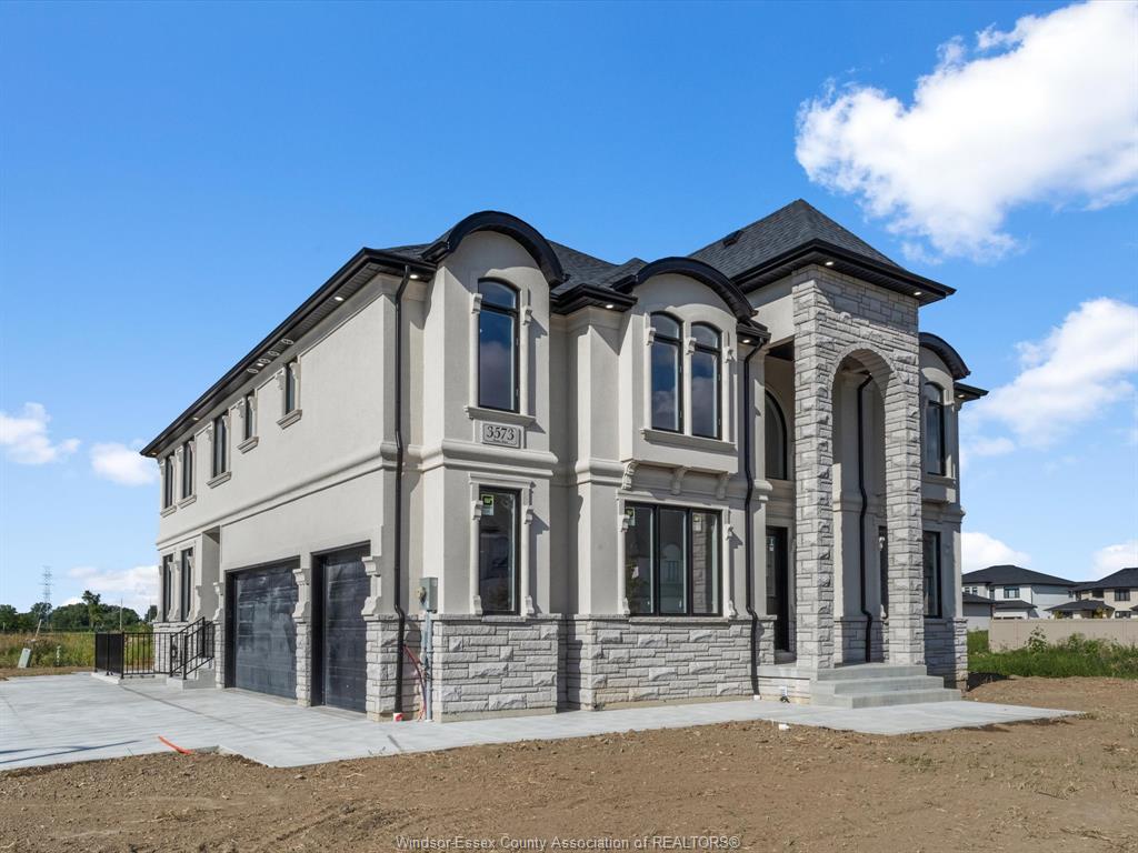 3573-fiorina-lasalle-ontario-26007961