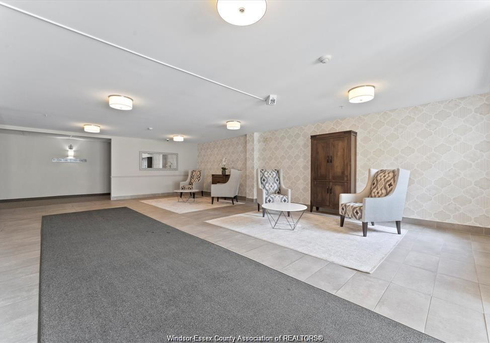 1535-grand-marais-road-windsor-ontario-26007993