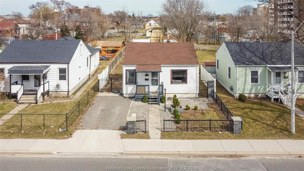 744-mcdougall-street-windsor-ontario-26008010