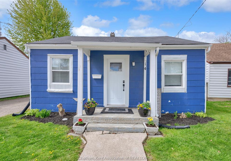 14-mcnaughton-avenue-wallaceburg-ontario-26008026