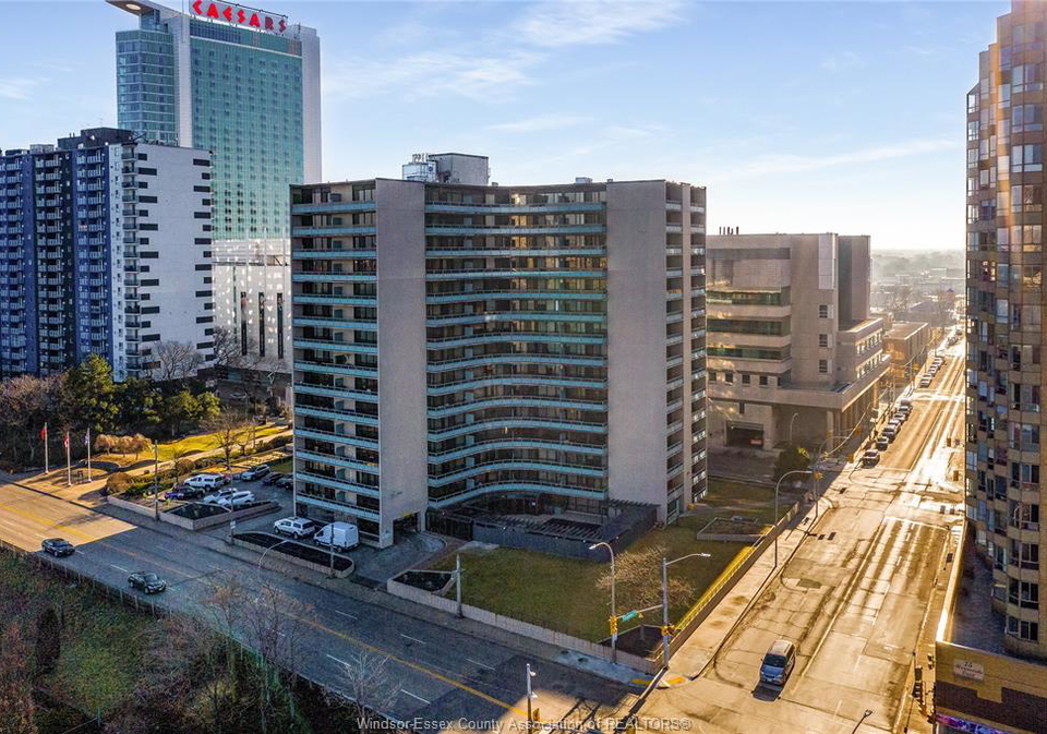 111-riverside-drive-east-windsor-ontario-26008098