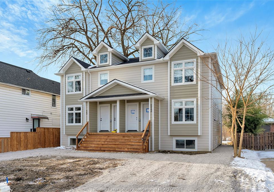 515-caron-windsor-ontario-26008102
