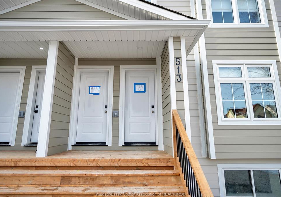 515-caron-windsor-ontario-26008102
