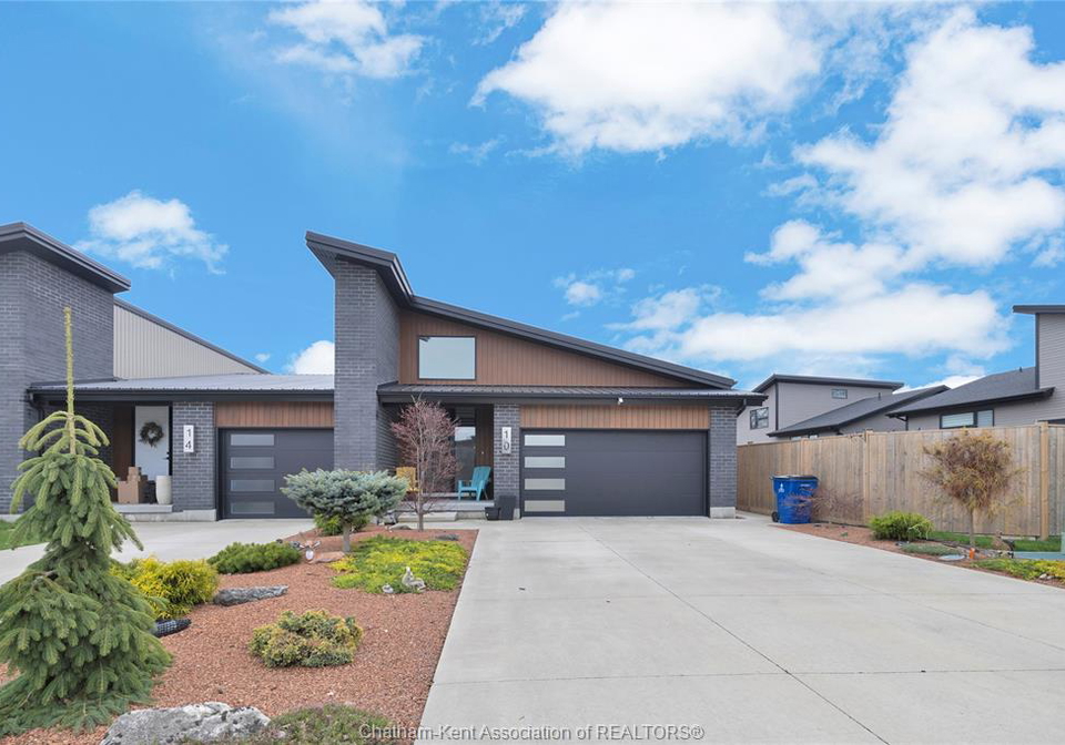 10-clara-crescent-chatham-ontario-26008125