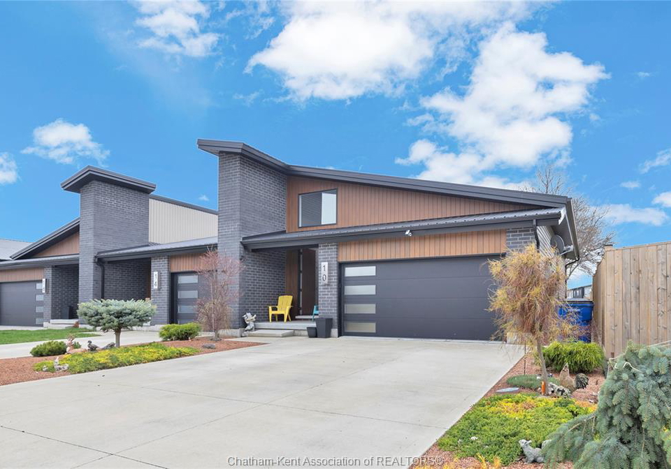 10-clara-crescent-chatham-ontario-26008125