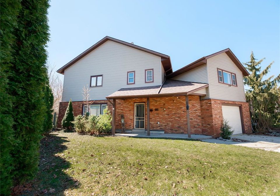 22-university-drive-chatham-ontario-26008134