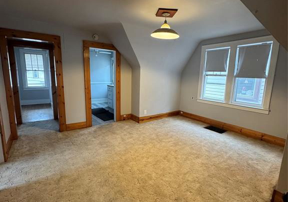 1645-goyeau-windsor-ontario-26008139
