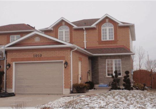 1010-lemonwood-crescent-windsor-ontario-26008183