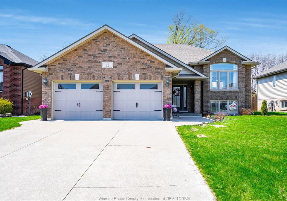 53-antonio-leamington-ontario-26008186