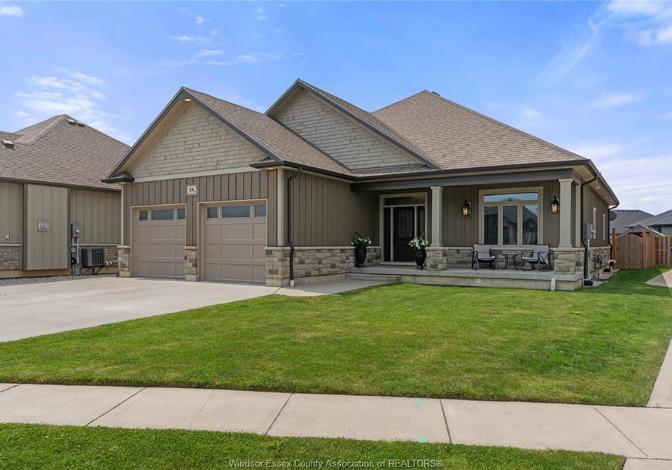 24-peachtree-lane-chatham-ontario-26008187