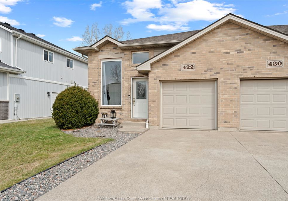 422-rosewood-drive-lakeshore-ontario-26008236