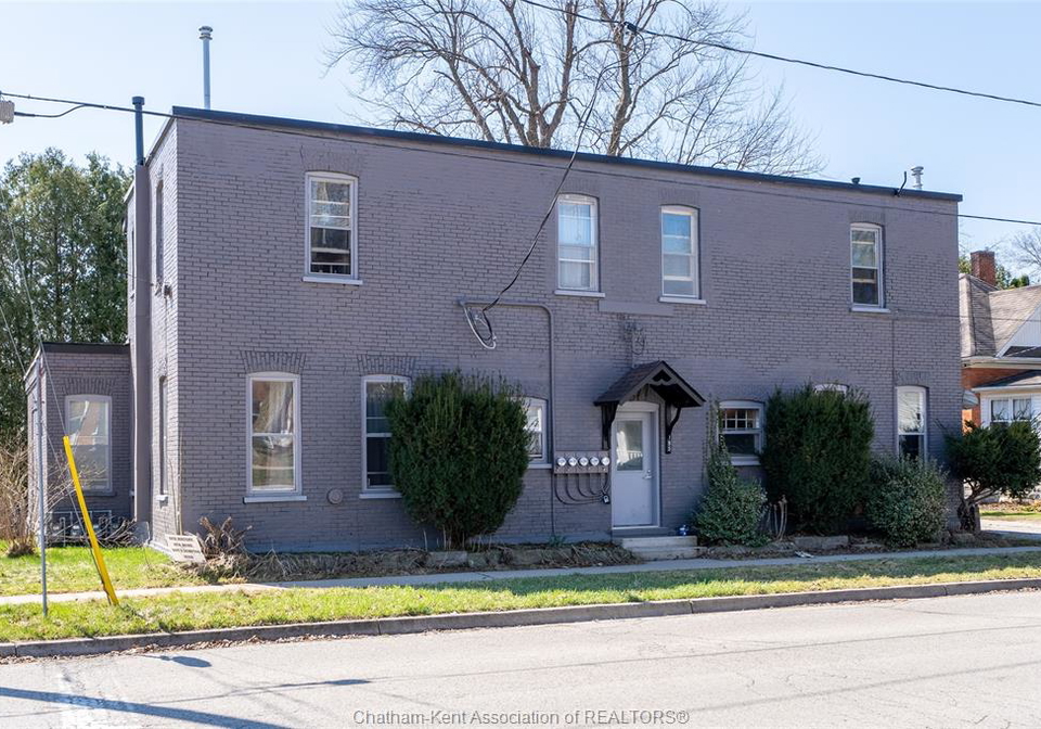 195-sydenham-street-dresden-ontario-26008265
