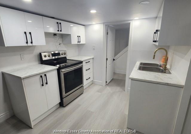 989-oak-avenue-windsor-ontario-26008285